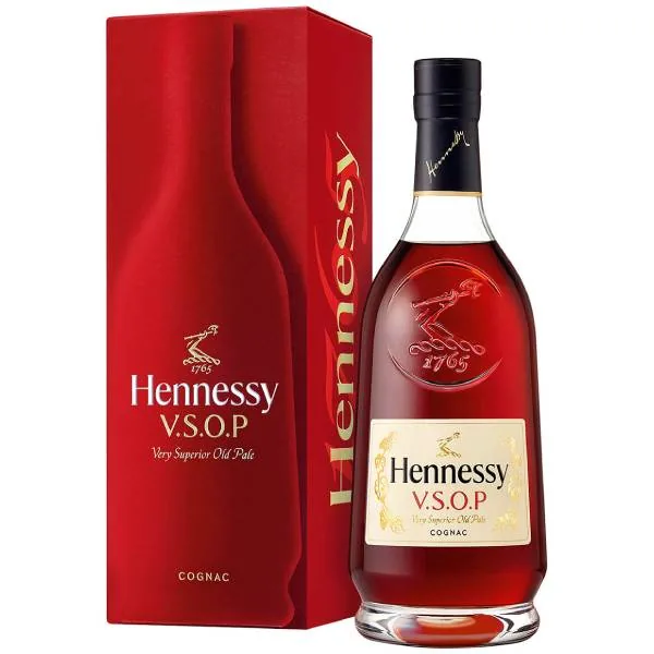 Hennessy V.S.O.P (With Box) (700 ml)